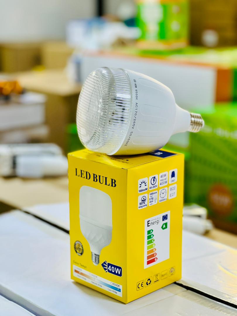 معدات وأدوات كهربائية